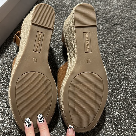 Steve Madden Josey brown suede wedge - Picture 8 of 8